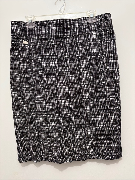 Zac & Rachel Dresses & Skirts - Zac & Rachel Classic Black & White Textured Pencil Skirt - Women's Sz L